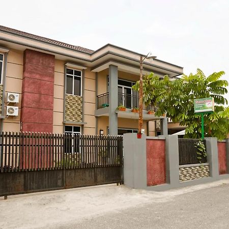 Oyo-1394鲁迈萨伊斯兰家庭旅馆 北干巴鲁 外观 照片